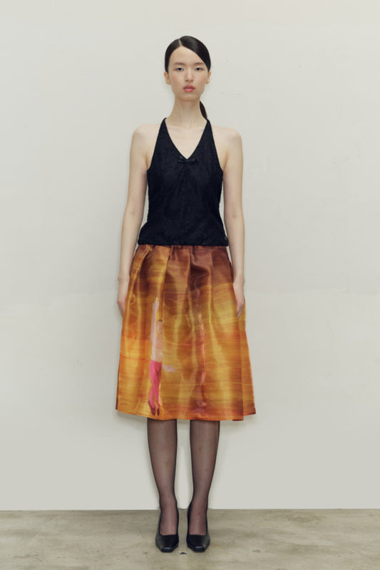 zhuu da.  Half-pleated skirt